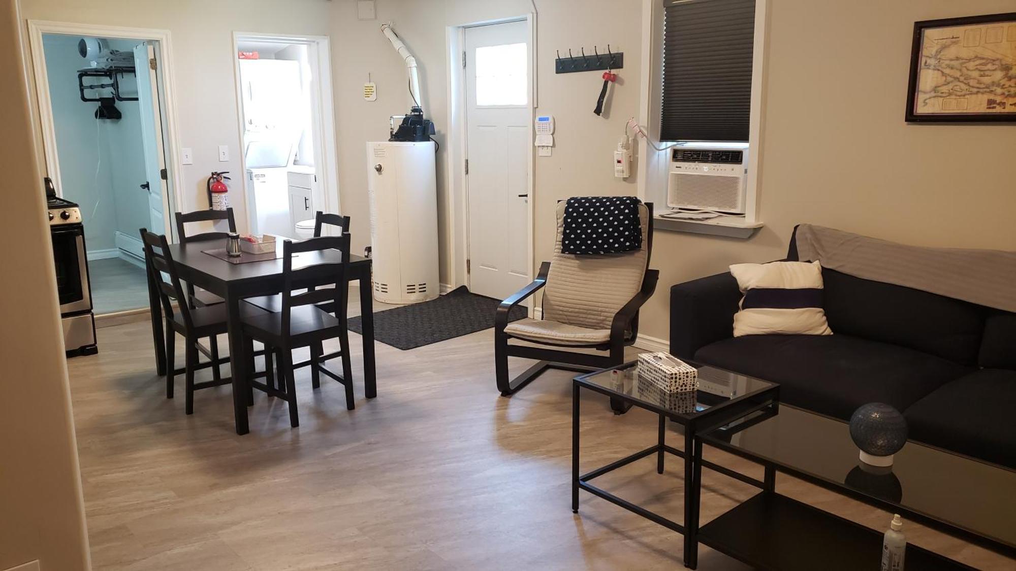 Cozy Home On A Quiet Street Minutes To Dt Kingston Exteriör bild